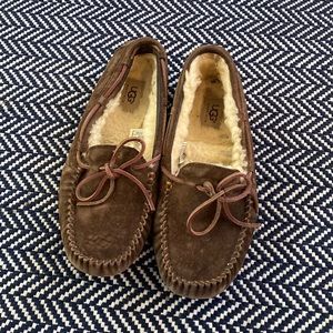 Ugg slippers size 8